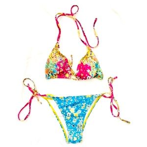 Floral beautiful 2 Piece Bikini patchwork floral padded swim Set small 👙